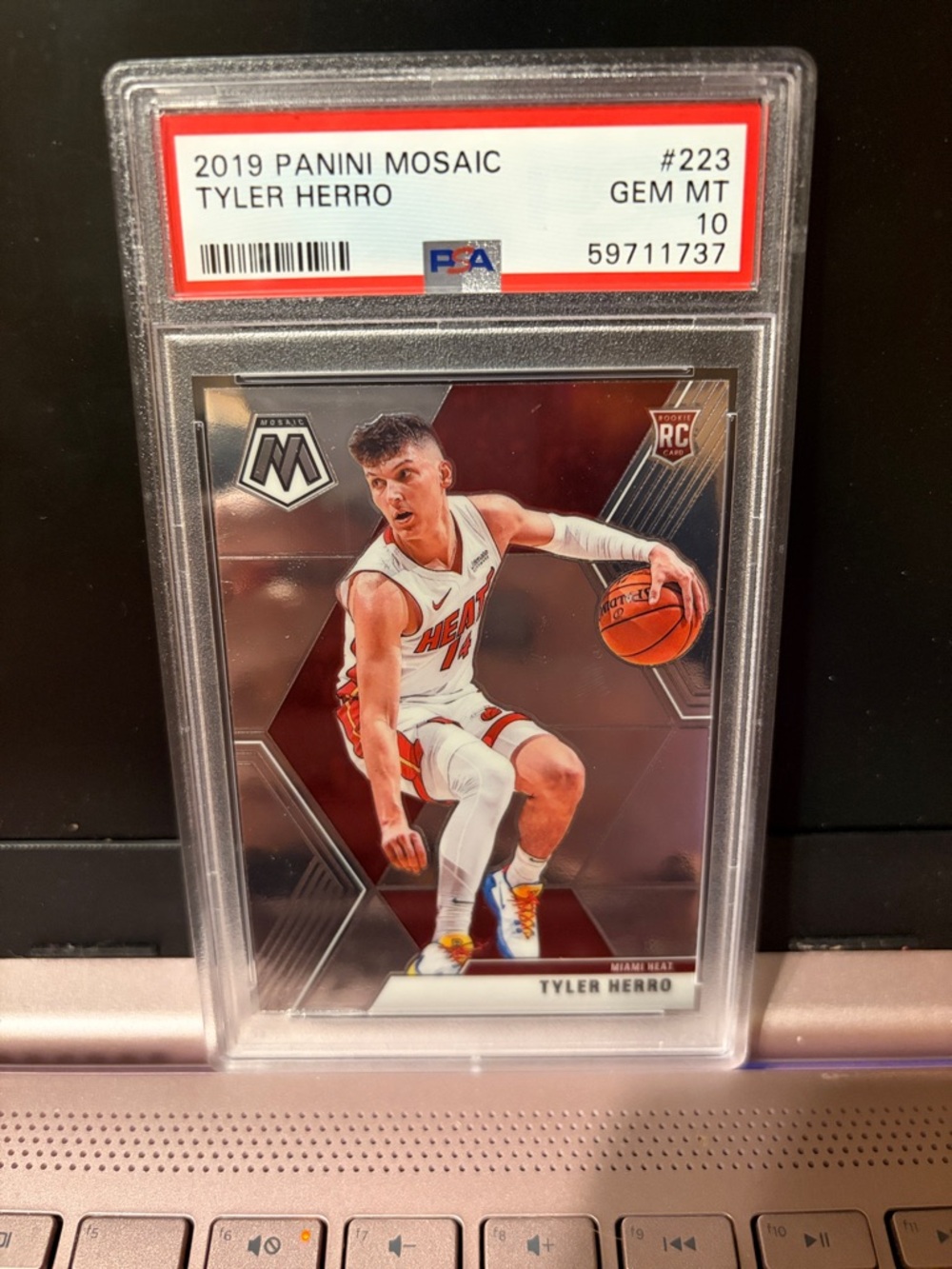 Panini Mosaic Tyler Herro Red and White Rookie Card